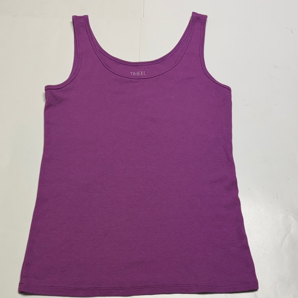 Time & True women fuchsia color tank top size large